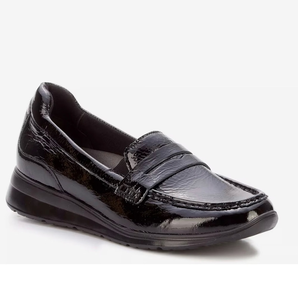 Ros Hommerson‎ Dannon Penny Loafer Women's Casual Shoe Crinkle Patent Black 7M